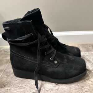 BearPaw Women's Black Lace Up Boots